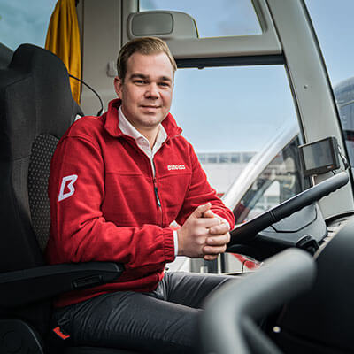 BLAGUSS Lenker BLAGUSS Lenker mit Bus im Hintergrund.